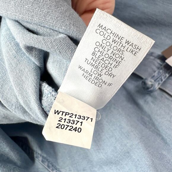 NWT J. Jill Clarity Wash Knot Button Denim Top XS - Picture 7 of 8